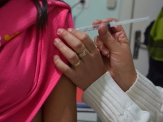 Secretaria Municipal de Saúde realizou Campanha de Vacinação de adolescentes 