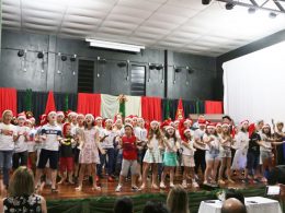 EMEF Leonel de Moura Brizola promoveu festividade de Natal e formatura do 9º ANO
